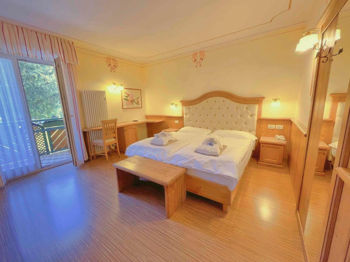 Alledolomiti Boutique Lake Hotel - Adults Friendly Molveno Εξωτερικό φωτογραφία